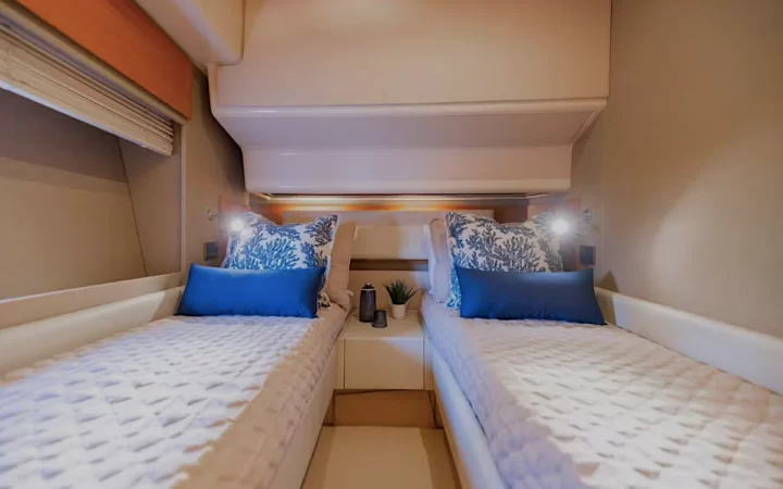 60' Azimut