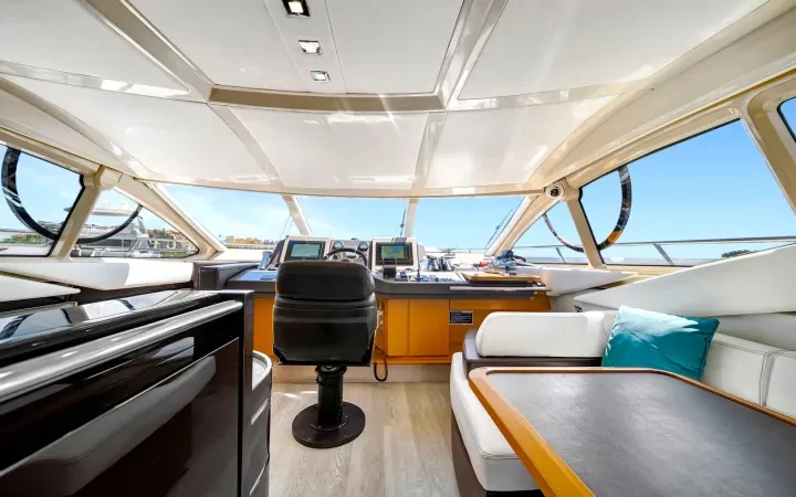 62' Azimut