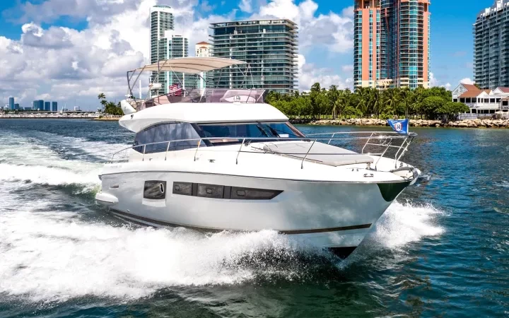 52' Prestige
