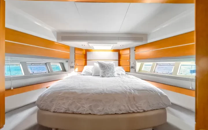 62' Azimut