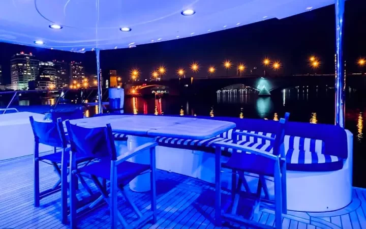 84' SunSeeker