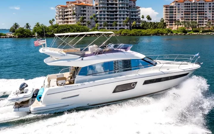 52' Prestige