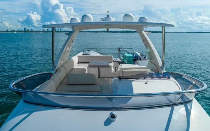 62' Azimut