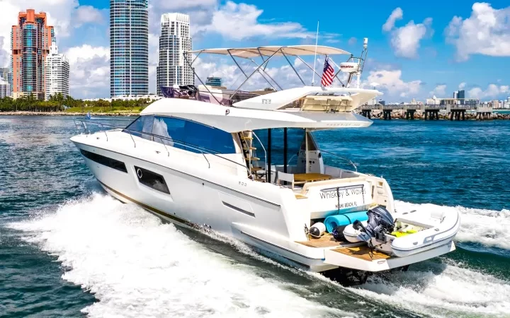 52' Prestige